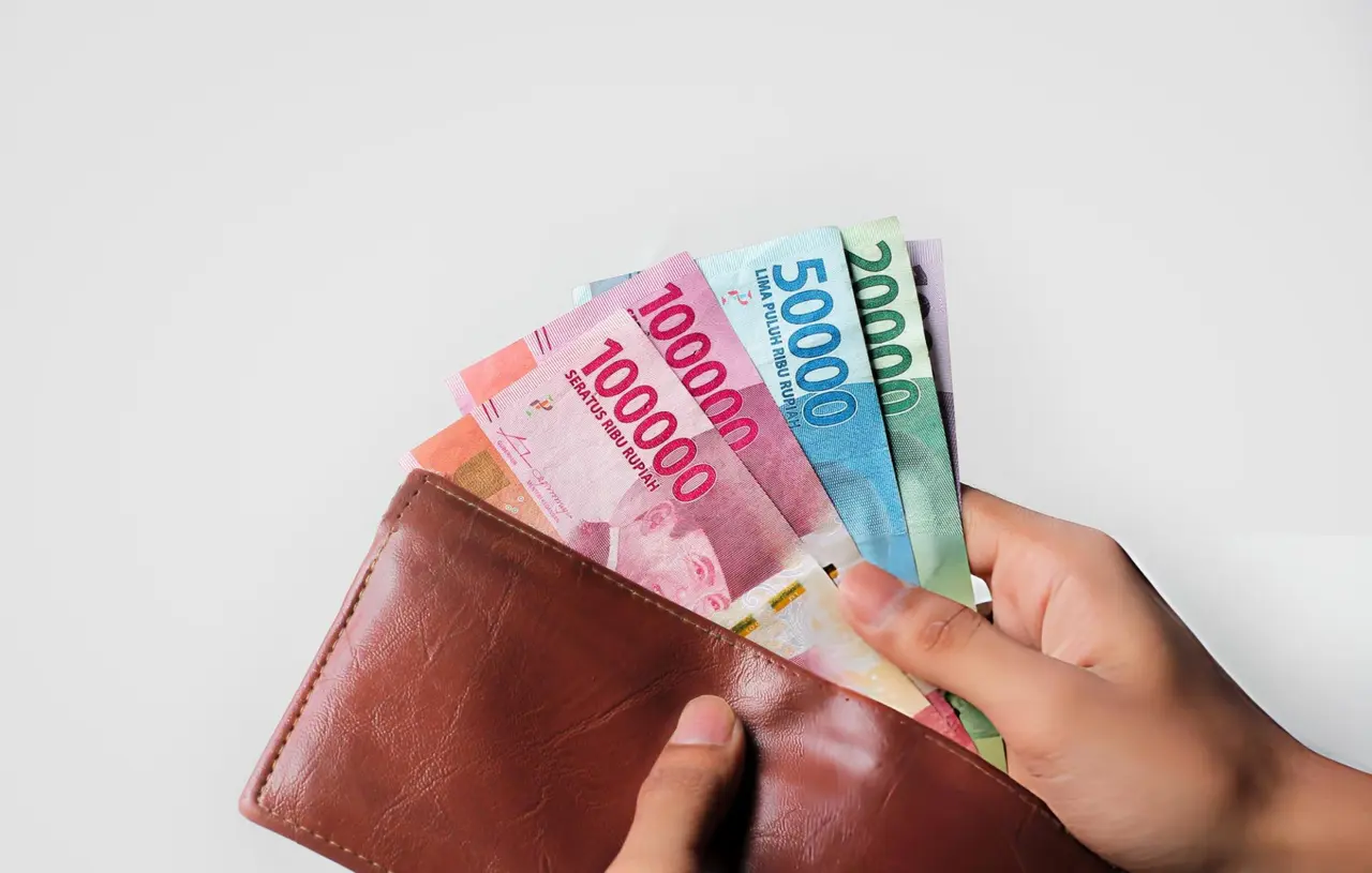 admin fee adalah