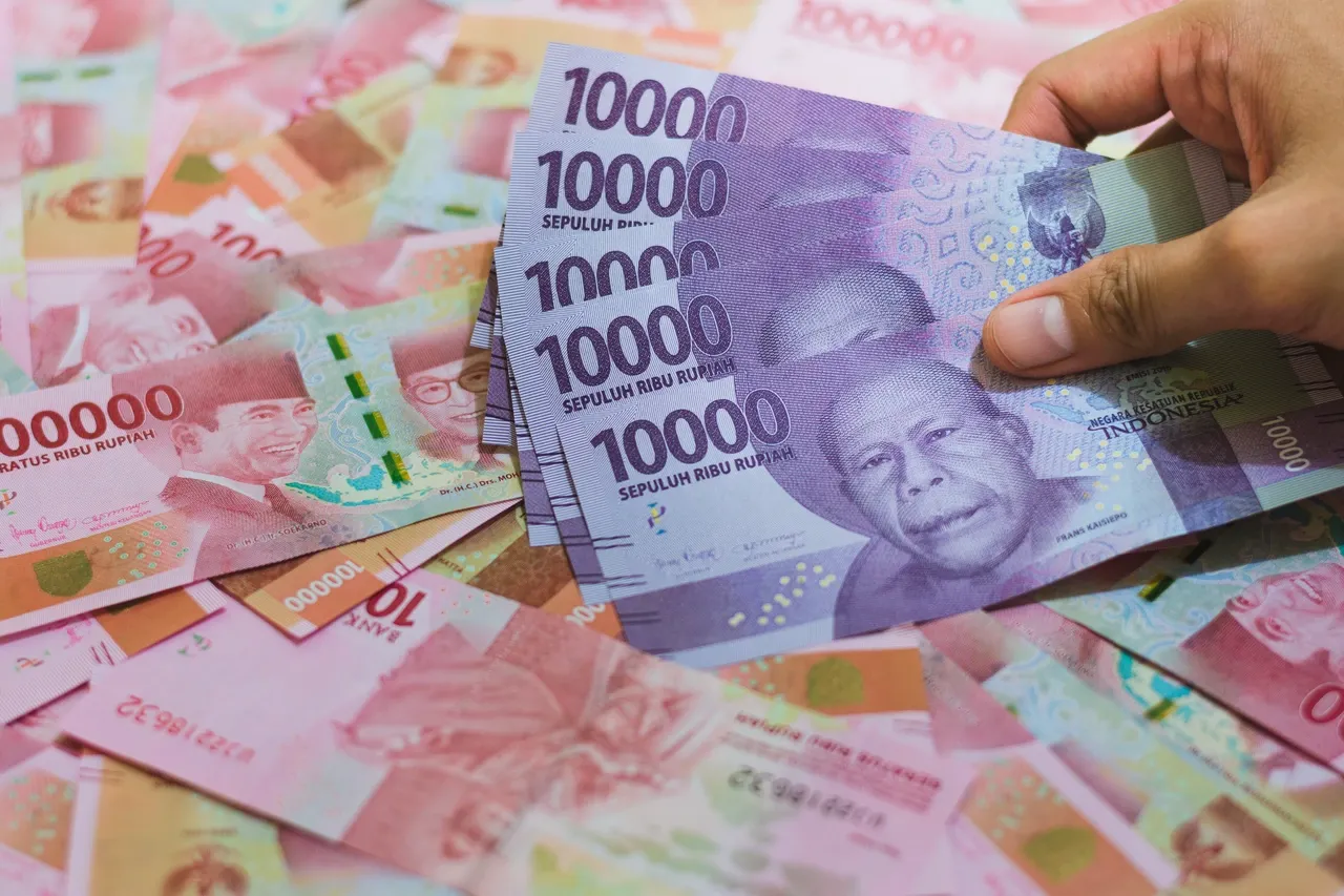 cara membedakan uang asli dan palsu